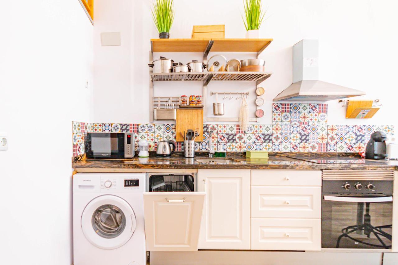 Suncastle Apartamentos Alicante -With Sunny Rooftop Terrace And Barbecue Bagian luar foto