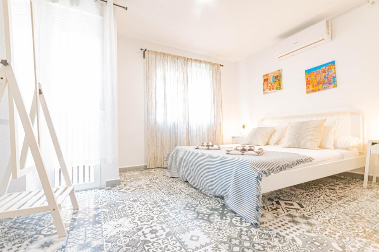 Suncastle Apartamentos Alicante -With Sunny Rooftop Terrace And Barbecue Bagian luar foto