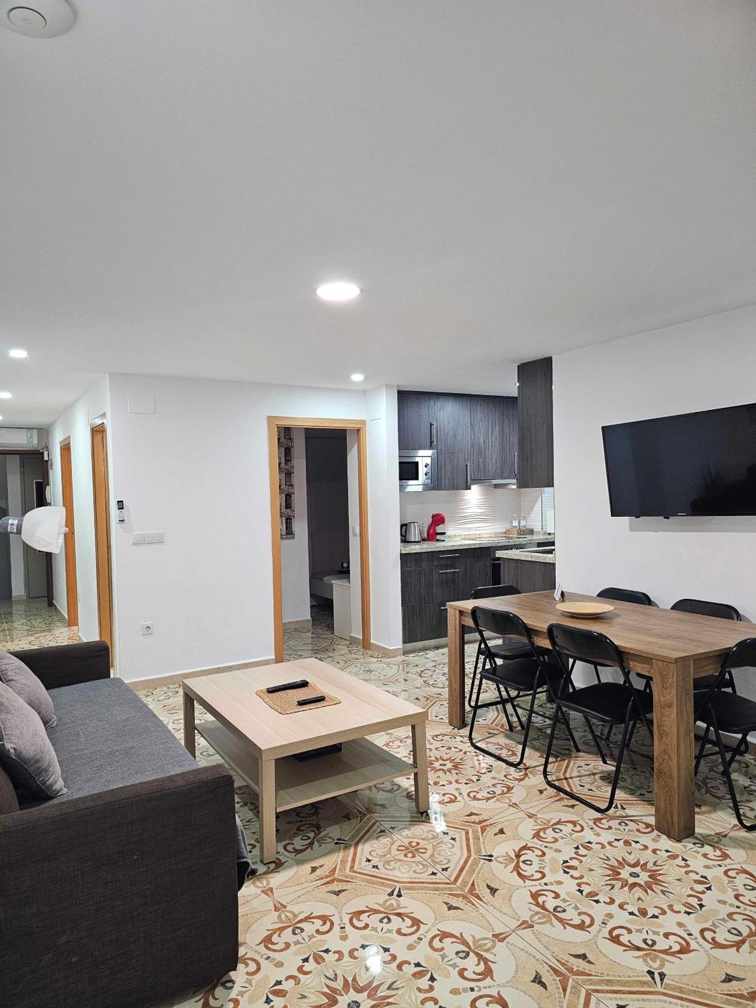 Suncastle Apartamentos Alicante -With Sunny Rooftop Terrace And Barbecue Bagian luar foto