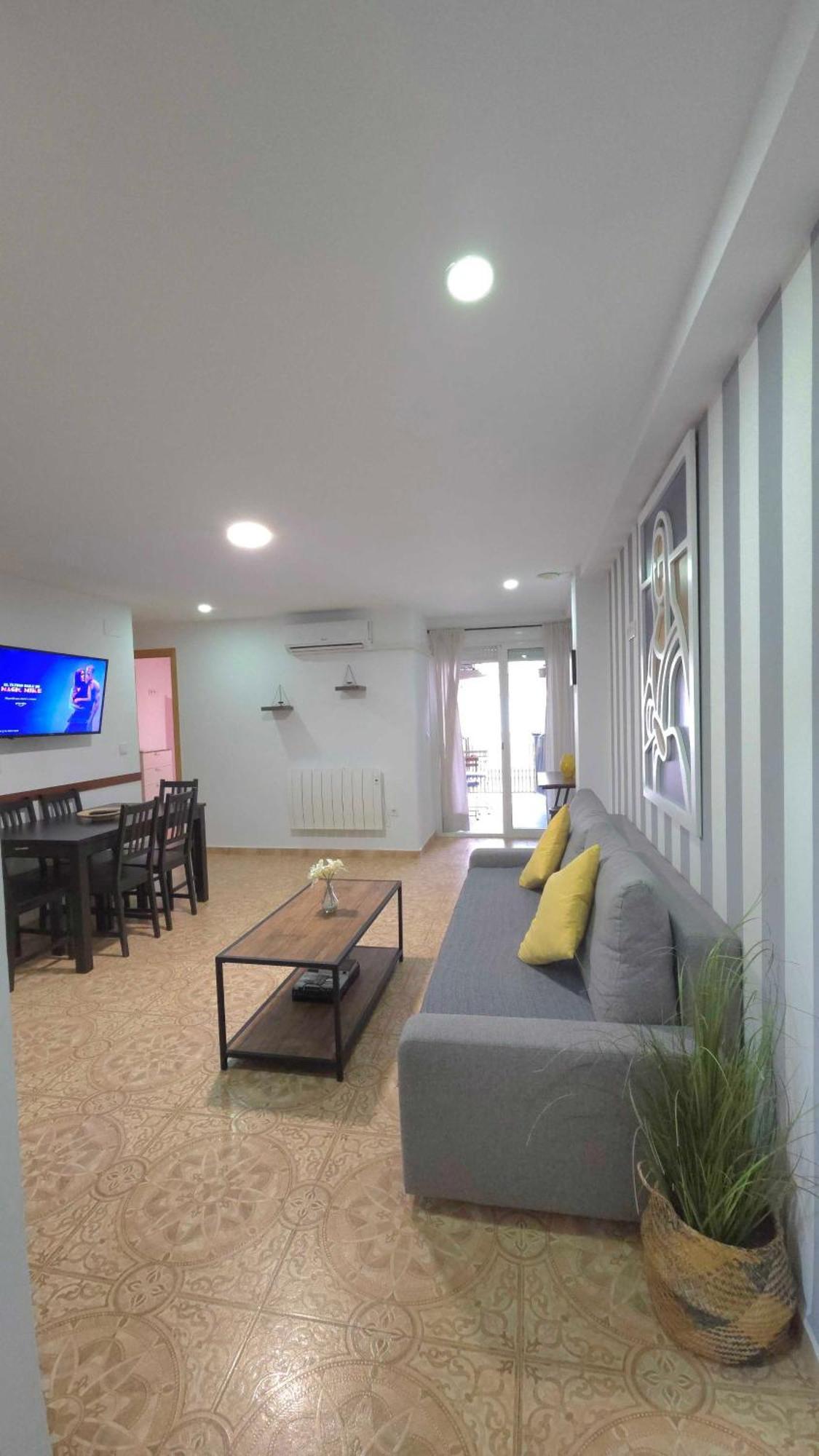 Suncastle Apartamentos Alicante -With Sunny Rooftop Terrace And Barbecue Bagian luar foto