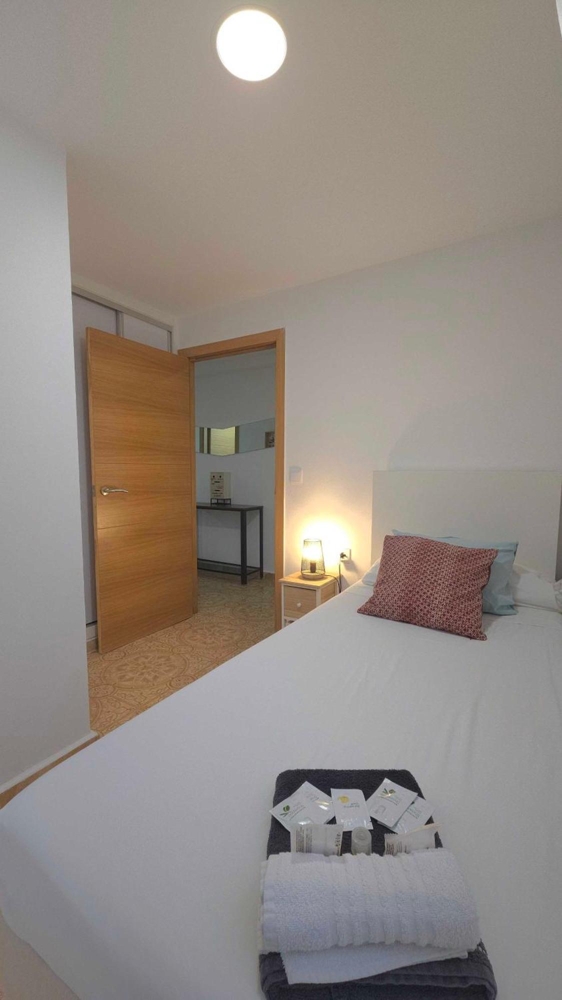 Suncastle Apartamentos Alicante -With Sunny Rooftop Terrace And Barbecue Bagian luar foto