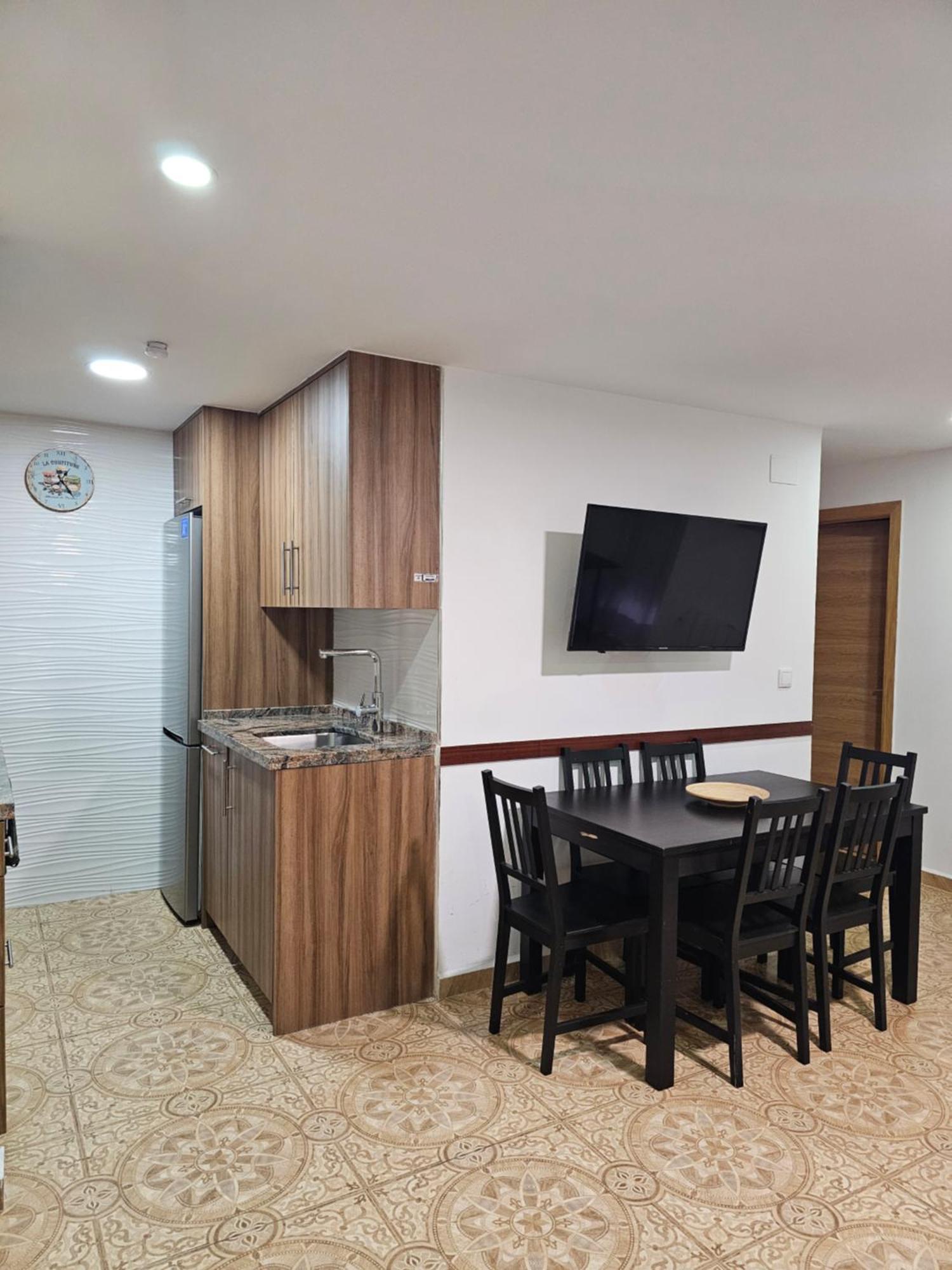 Suncastle Apartamentos Alicante -With Sunny Rooftop Terrace And Barbecue Bagian luar foto