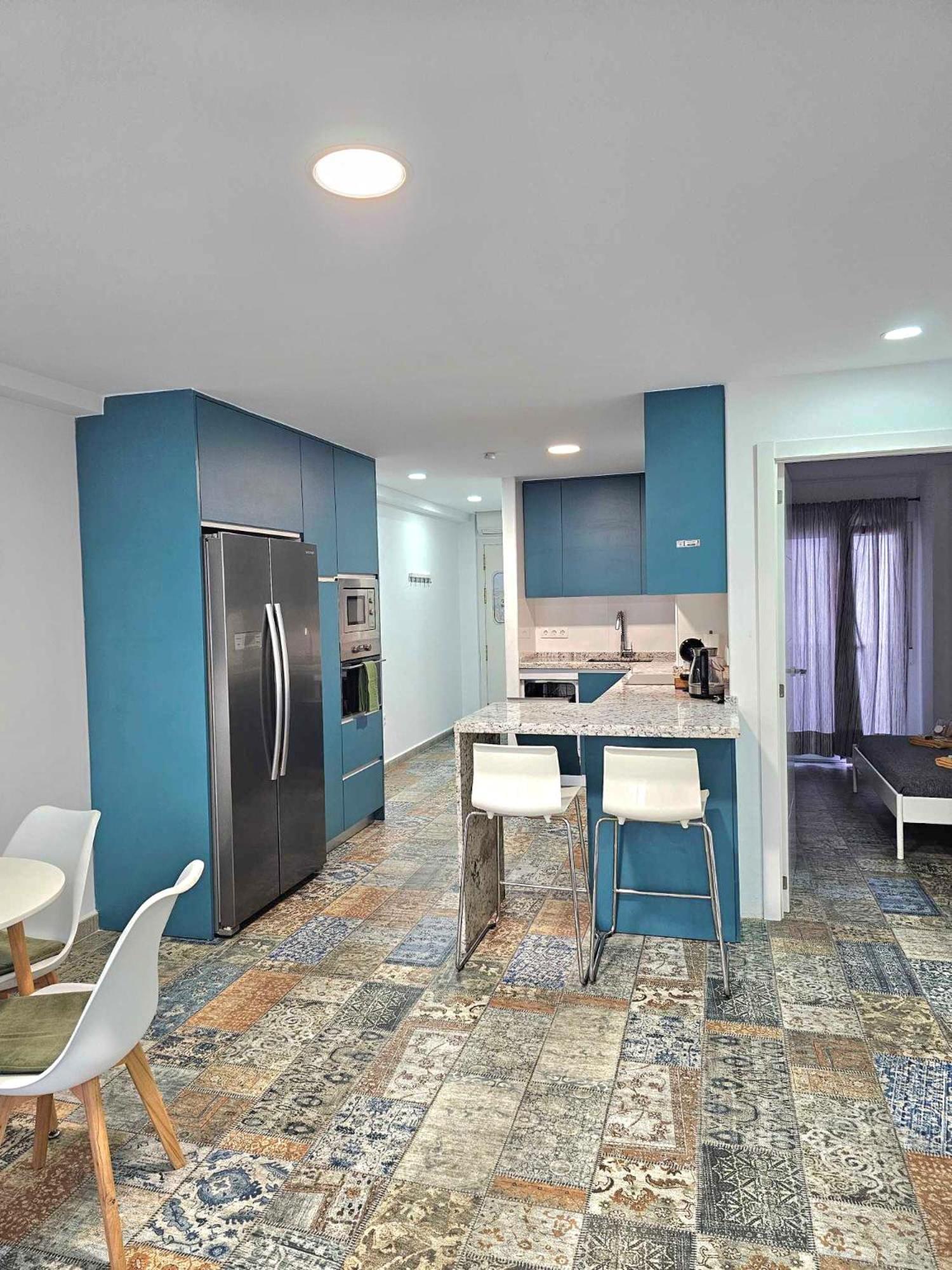 Suncastle Apartamentos Alicante -With Sunny Rooftop Terrace And Barbecue Bagian luar foto